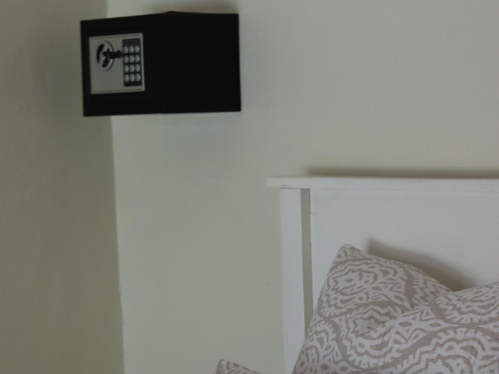 Karee Guesthouse Табазимби Стая снимка