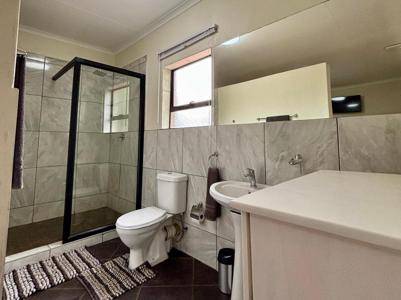 Karee Guesthouse Табазимби Стая снимка